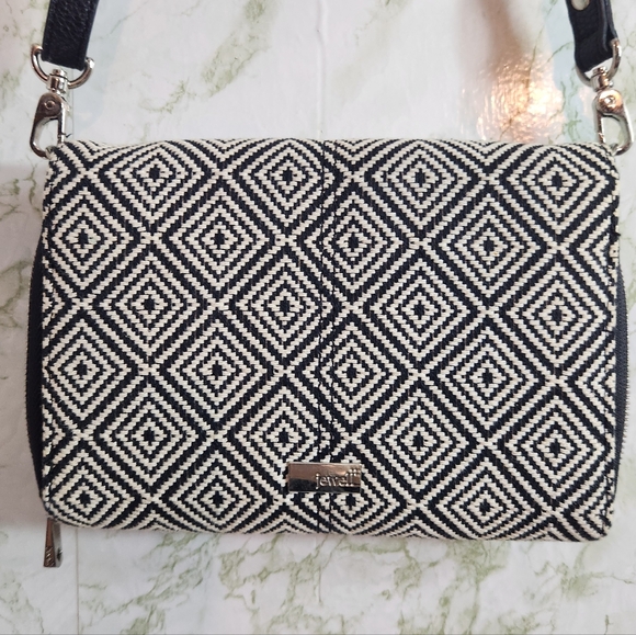 Jewell by Thirty-one Zip-around Crossbody Mini Bag - Picture 3 of 9